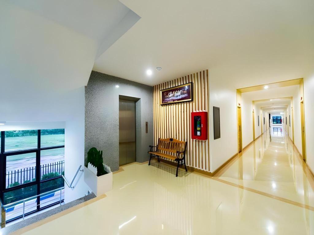 Gt Residence Hotel Buriram Exterior foto