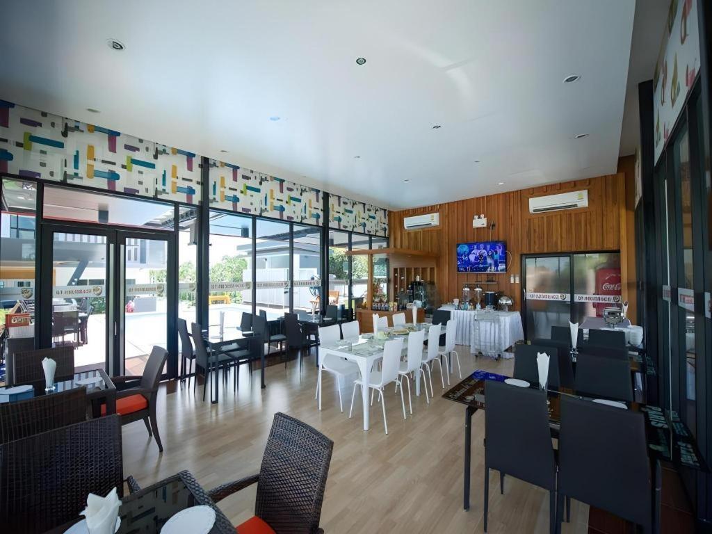 Gt Residence Hotel Buriram Exterior foto